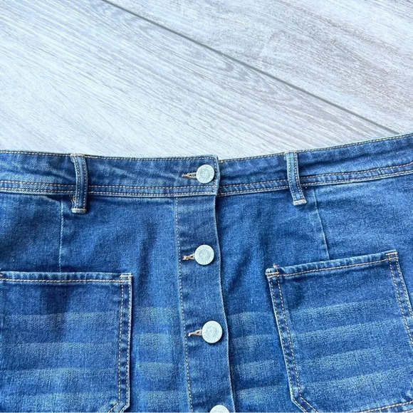 Kenneth Cole Denim A Line Button  Down Skirt - Picture 5 of 14